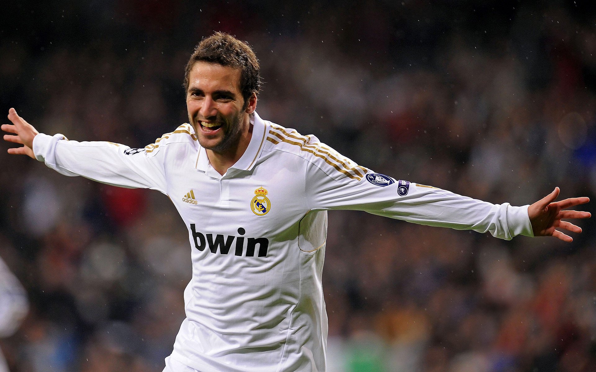 “足球+健康”理念深入人心，全民运动普及进入快车道，普及全民健身运动,促进健康中国建设