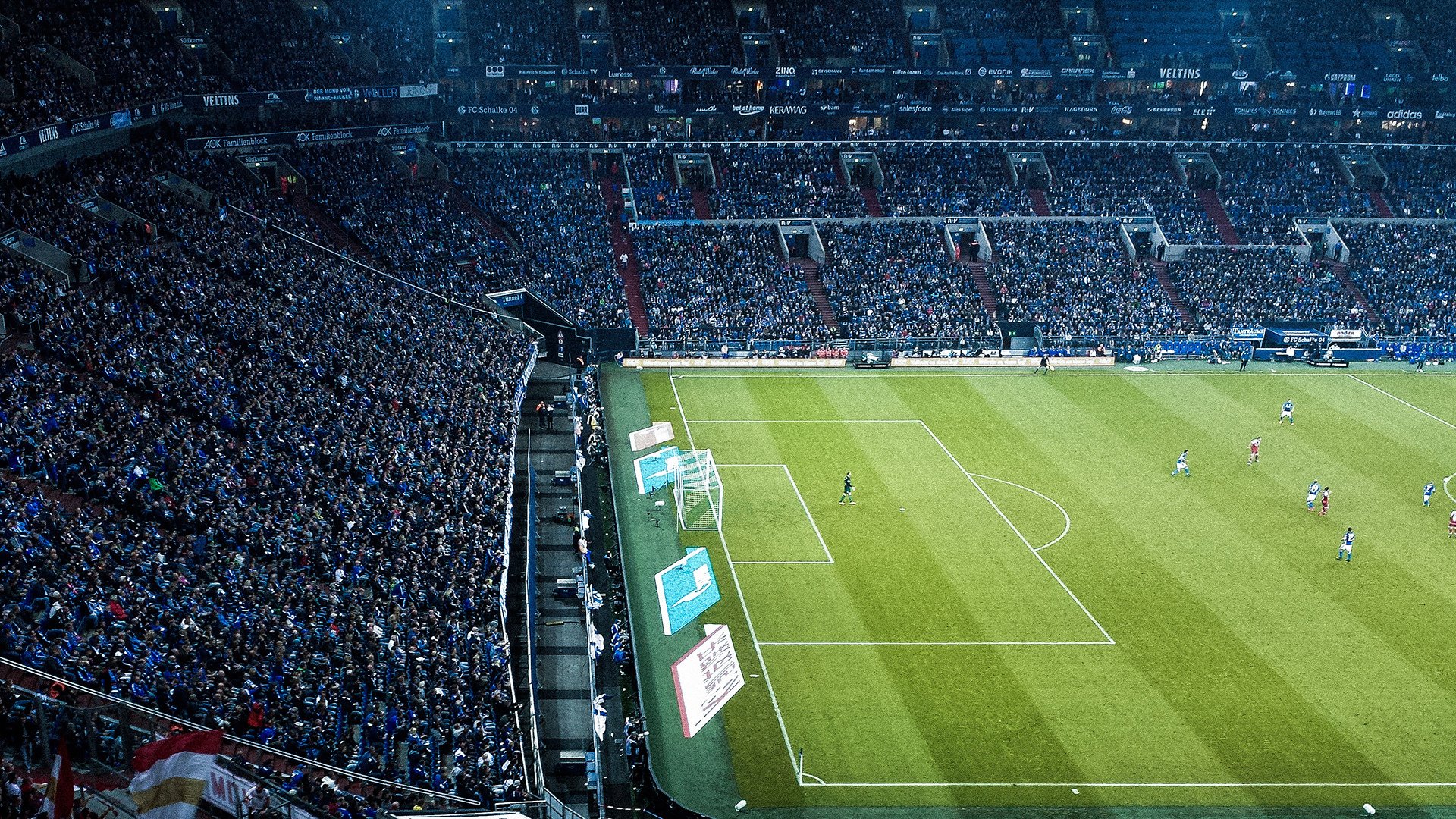 埃弗顿边路突破犀利,古迪逊公园盼取分,埃弗顿迪涅